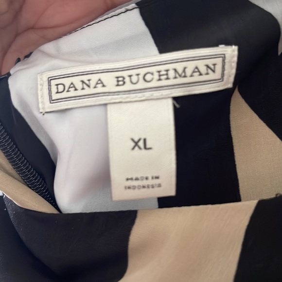 NWOT Woman's Sleeveless Blouse size XL multi earth tone colors - Picture 3 of 4